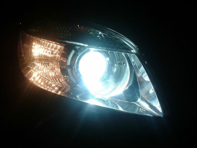 Vergelijking Tussen HID- En LED-koplampen. Wat Is Beter?